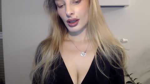 MarilynDevilish online show from 11, 1, 2025