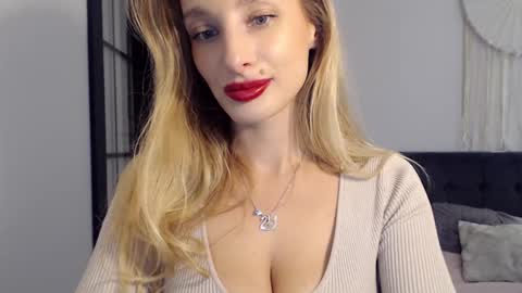 MarilynDevilish online show from 10, 2, 2025