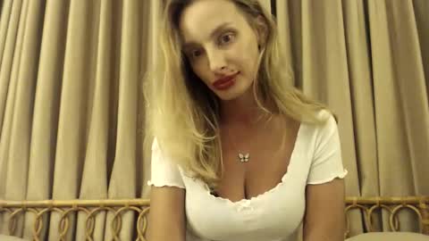 MarilynDevilish online show from 12, 11, 2025