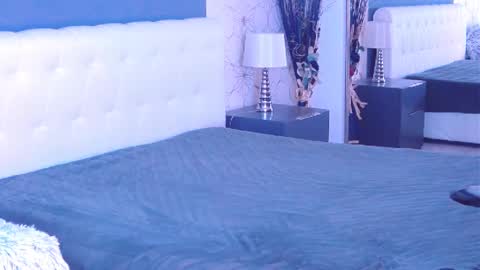 Mary Mais online show from 12, 2, 2025