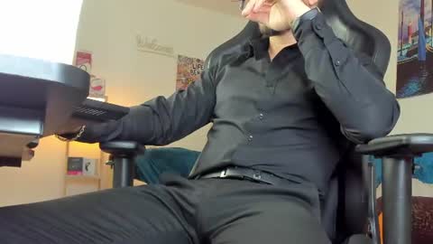 Snapshot of marioslim chatting on 18, 6, 2026 marioslim online show from 18, 6, 2026