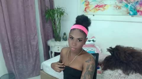 Nathaly online show from 25, 11, 2025