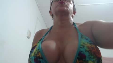 mariska_69 online show from 2, 4, 2026