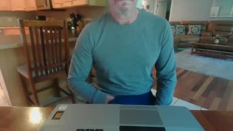 Snapshot of mark48130 chatting on 8, 10, 2025 Mark online show from 8, 10, 2025