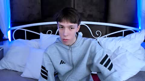 Mark online show from 23, 11, 2025