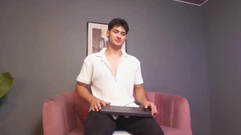 mark_evans1_ online show from 24, 10, 2025