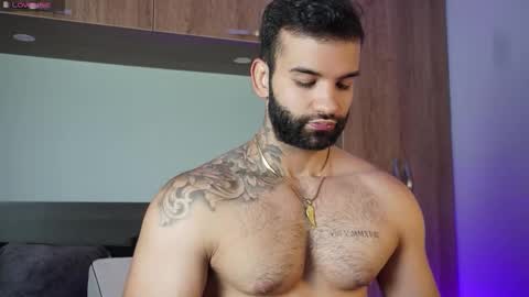 Mark online show from 11, 10, 2025