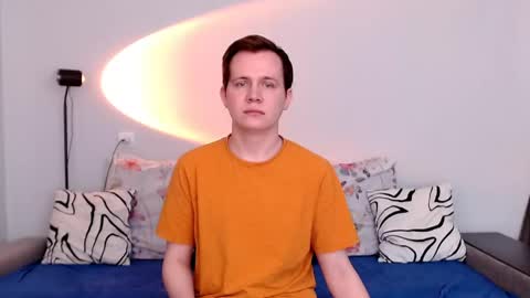 Snapshot of mark_hot_ chatting on 8, 5, 2026 Mark online show from 8, 5, 2026