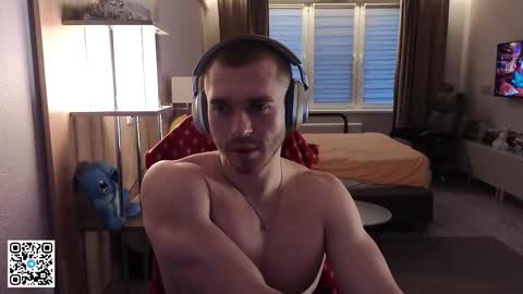 Mark online show from 4, 11, 2025