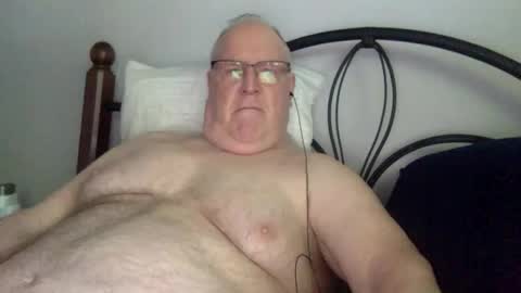 Snapshot of markkb262626 chatting on 4, 5, 2026 Mark online show from 4, 5, 2026