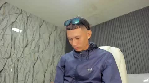 marks_sexy online show from 5, 11, 2025