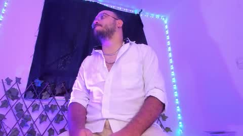 Mark  online show from 1, 11, 2025