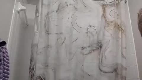 markymark101825061 online show from 10, 1, 2025