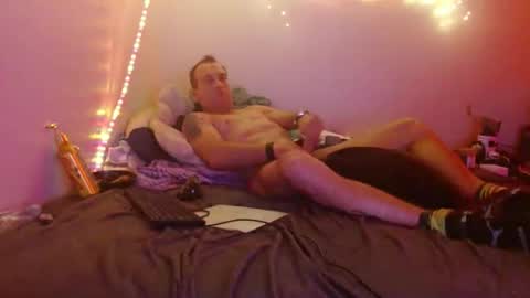 markymark101825061 online show from 13, 1, 2025