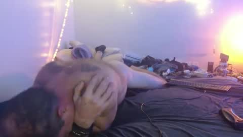 markymark101825061 online show from 18, 1, 2025