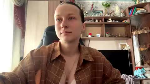 Snapshot of marlenahuit chatting on 27, 6, 2026 Lena online show from 27, 6, 2026