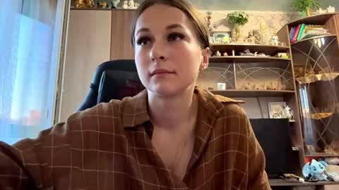 Snapshot of marlenahuit chatting on 1, 7, 2026 Lena online show from 1, 7, 2026