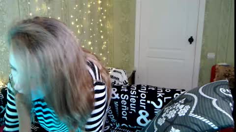 Snapshot of marlenehudsonah chatting on 13, 9, 2025 MarleneHudsonAh online show from 13, 9, 2025