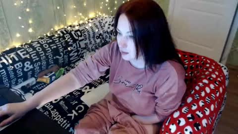 Snapshot of marlenelue chatting on 15, 2, 2025 MarleneLue online show from 15, 2, 2025
