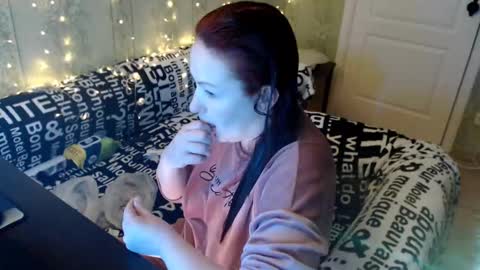 Snapshot of marlenelue chatting on 10, 3, 2025 MarleneLue online show from 10, 3, 2025
