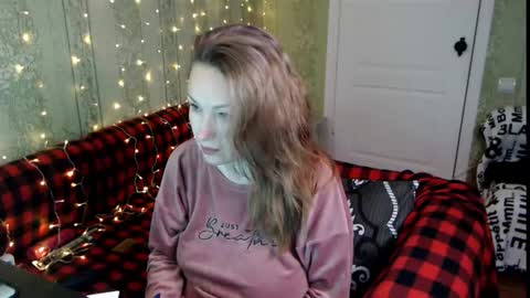 Snapshot of marlenelue chatting on 30, 9, 2025 MarleneLue online show from 30, 9, 2025