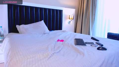 Mari online show from 5, 12, 2025