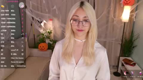 Karina online show from 1, 11, 2025