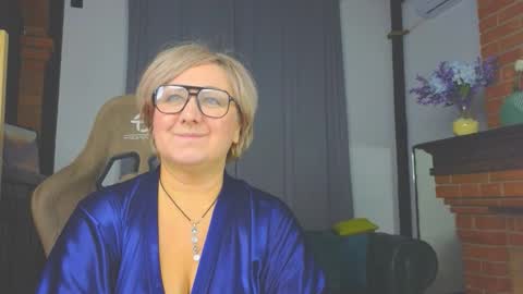 marta_wils online show from 14, 11, 2025