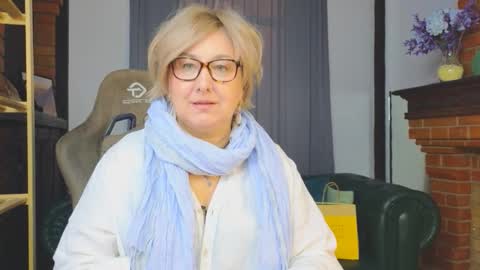 marta_wils online show from 19, 11, 2025