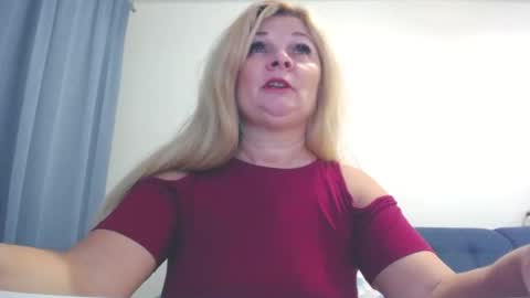 Snapshot of marthanollan chatting on 10, 12, 2024 Martha online show from 10, 12, 2024