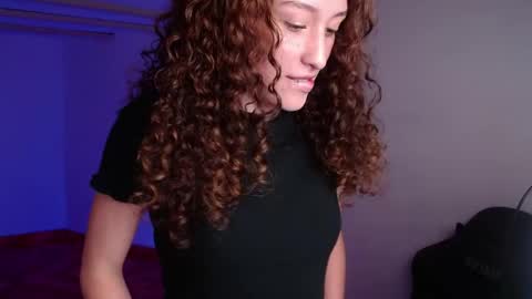 Snapshot of martina_adams chatting on 10, 6, 2026 mari online show from 10, 6, 2026