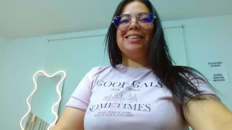 Hey im martina online show from 9, 3, 2025