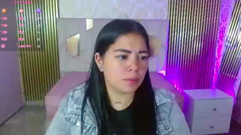 Snapshot of martina_tay chatting on 21, 6, 2026 Hey im martina online show from 21, 6, 2026