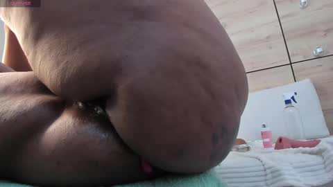 martina touss  online show from 24, 2, 2025