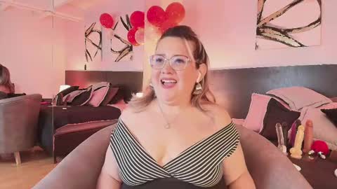 Snapshot of martinacaicedo chatting on 15, 2, 2025 Martina Caicedo online show from 15, 2, 2025