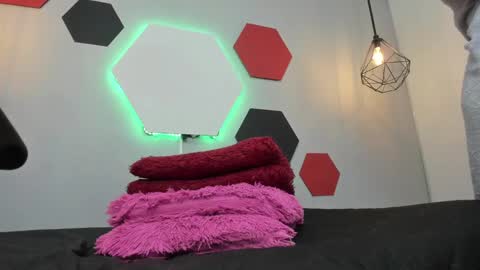 Martina online show from 4, 12, 2024