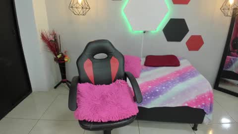 Martina online show from 6, 12, 2024