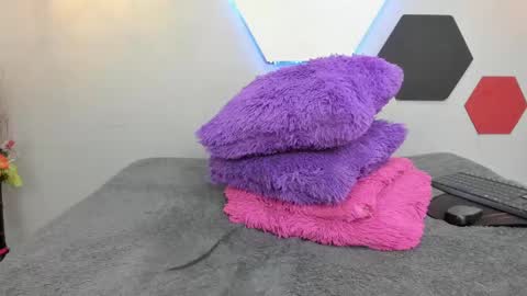 Martina online show from 8, 12, 2024