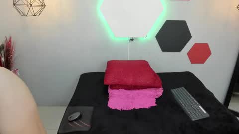 Martina online show from 14, 12, 2024