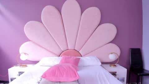 Snapshot of martinagarcia__ chatting on 24, 12, 2024 Martina Garcia online show from 24, 12, 2024
