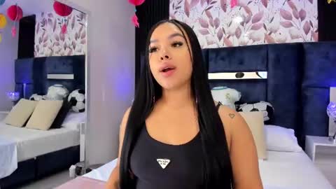 Snapshot of martinagarcia__ chatting on 1, 7, 2026 Martina Garcia online show from 1, 7, 2026