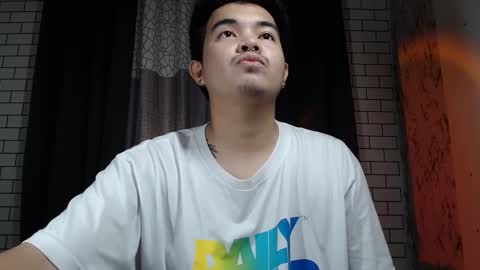 Snapshot of martine_walker chatting on 12, 3, 2025 Martine Walker online show from 12, 3, 2025