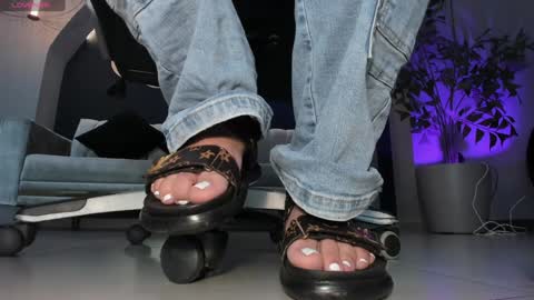 Martinna Bonnet online show from 4, 2, 2025