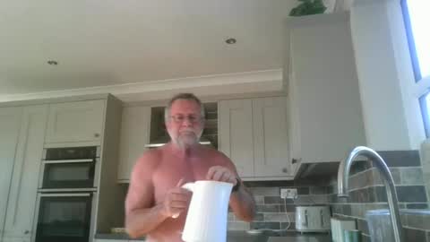 Snapshot of martinrgbxxxx chatting on 1, 7, 2026 martinrgbxxxx online show from 1, 7, 2026