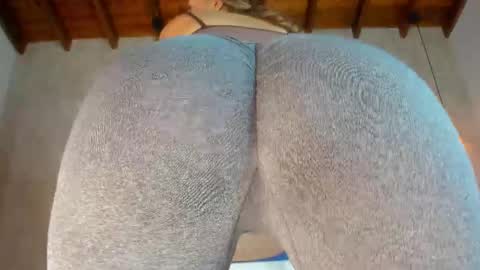 Snapshot of marttina_ruiz chatting on 3, 2, 2026 Martina online show from 3, 2, 2026