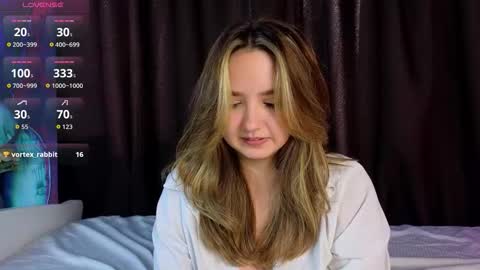 Snapshot of mary_broks chatting on 15, 10, 2025 mary_broks online show from 15, 10, 2025