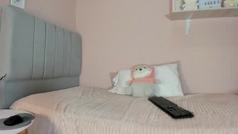 mary_cute9 online show from 18, 10, 2025