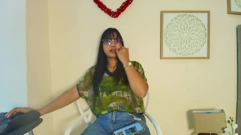 mary_cute9 online show from 13, 4, 2026