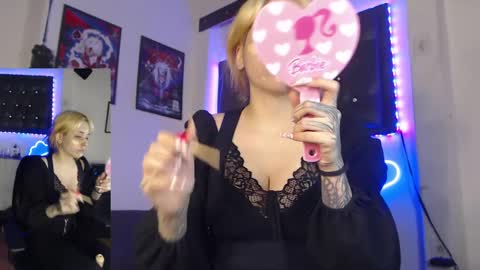                      100   online show from 2, 3, 2025