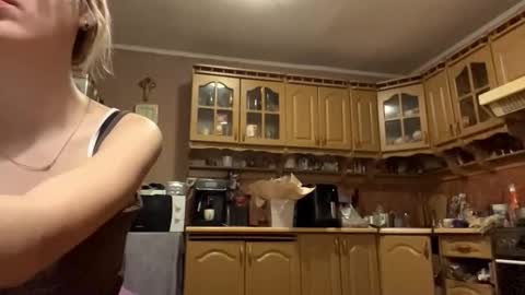 Snapshot of maryannaplateros chatting on 2, 3, 2026 Tessa online show from 2, 3, 2026